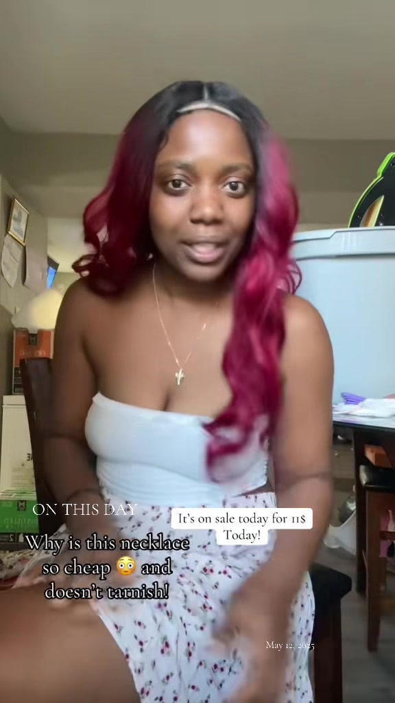 @EVERYTHINGISLUCY