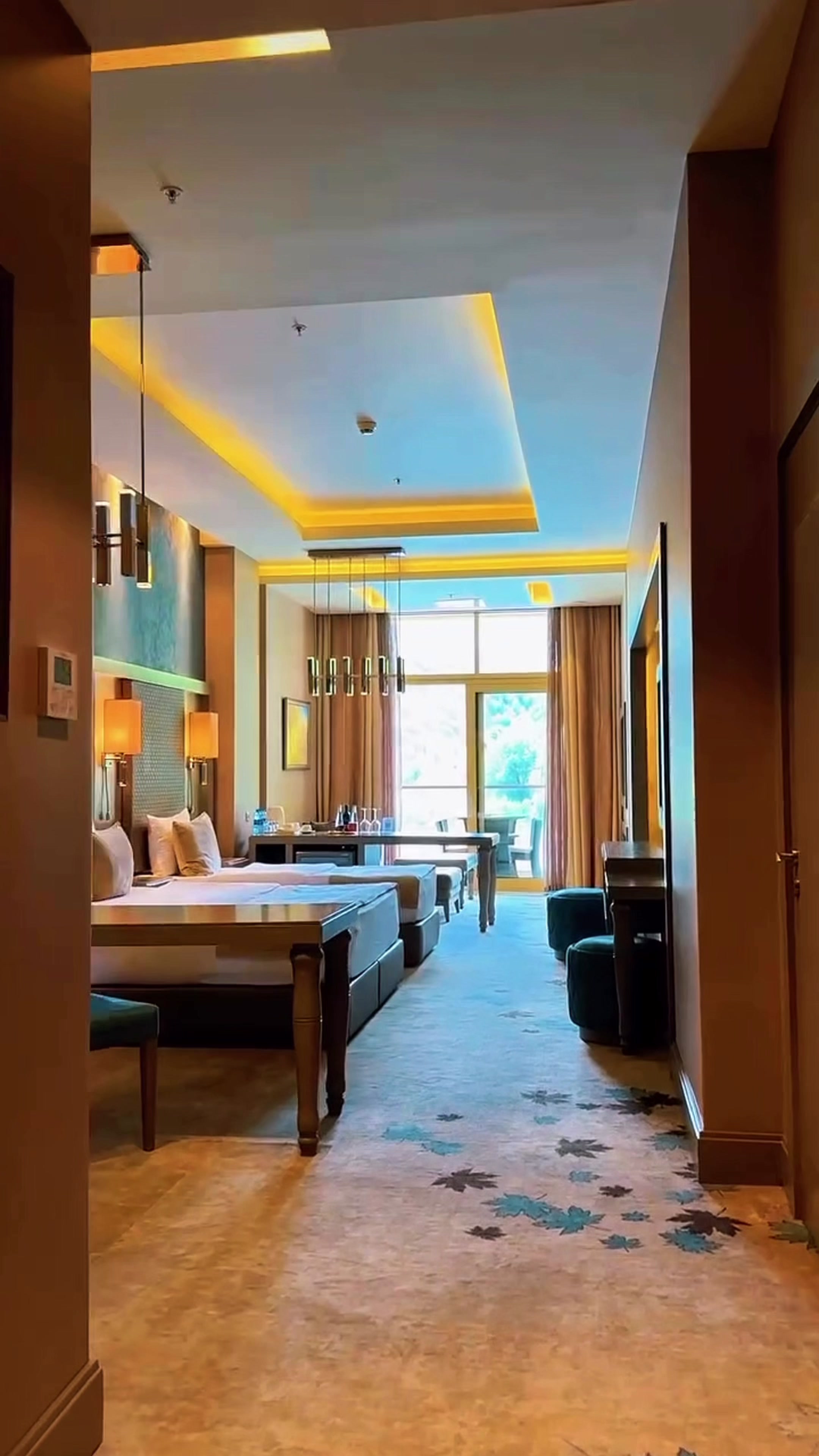 @travelsbaku