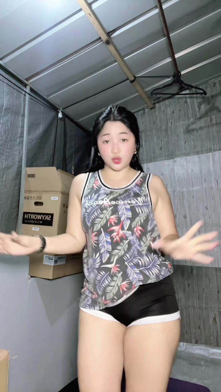 @Sirenang Chinita ᥫ᭡.