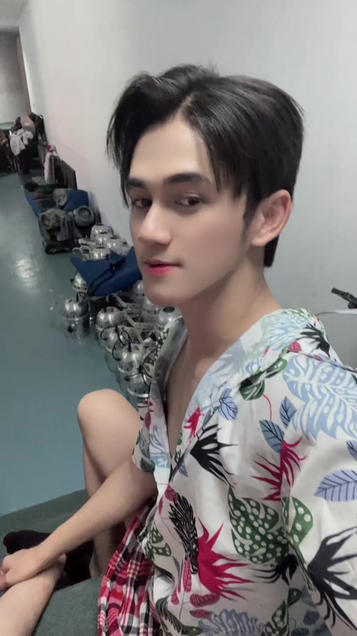 @โจนัสลูกป้าเอียด