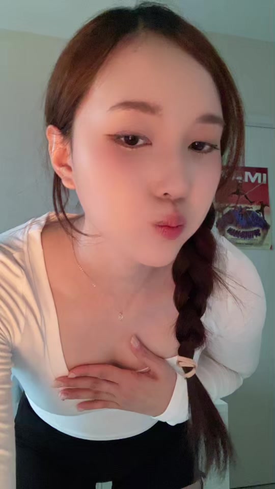 @เหม่งน้อย‘ ตาโต