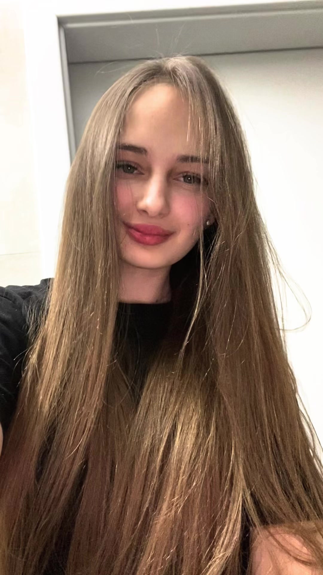 @𝑴.
