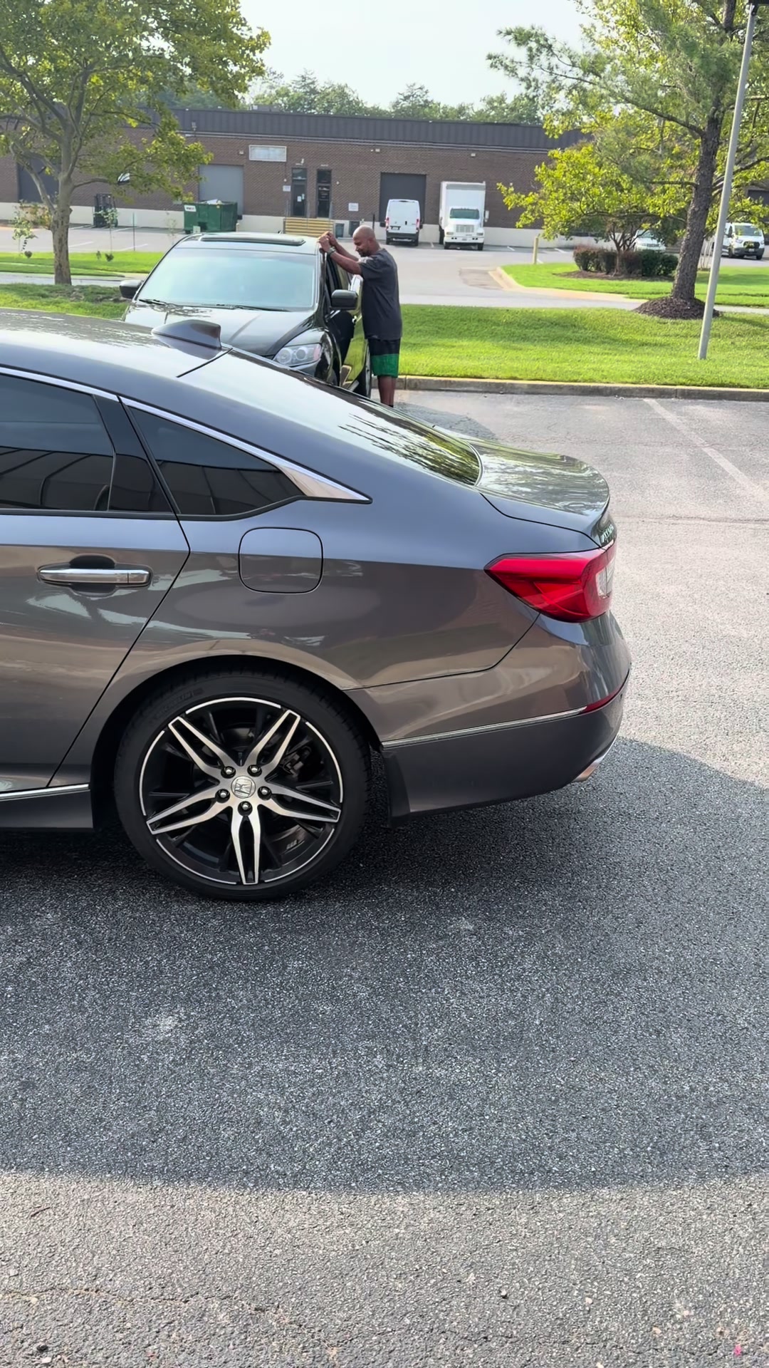 @Shadedarker_windowtinting