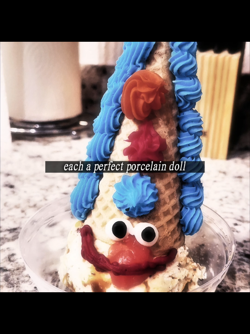 @clown coner