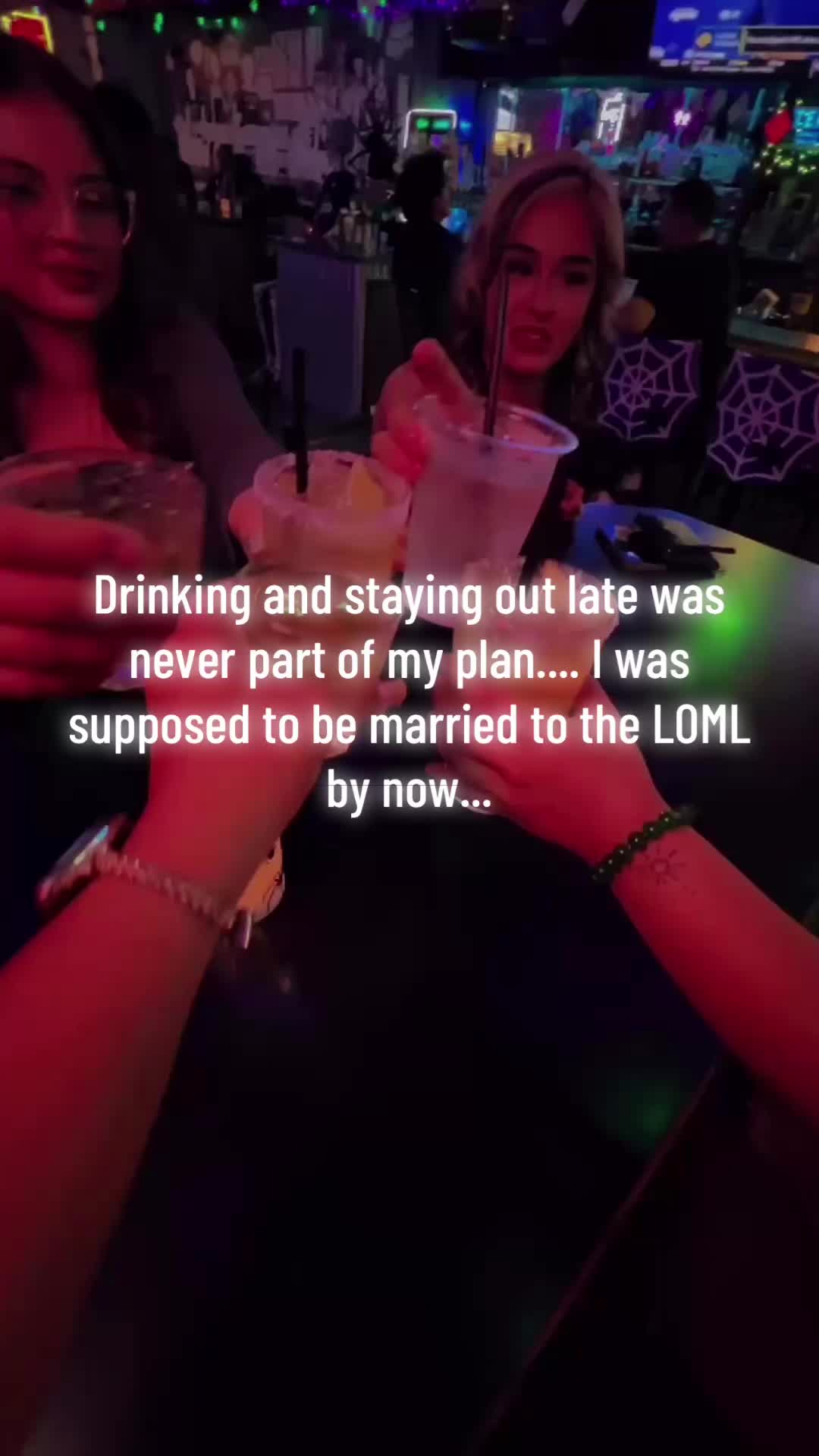 @Vee🖤