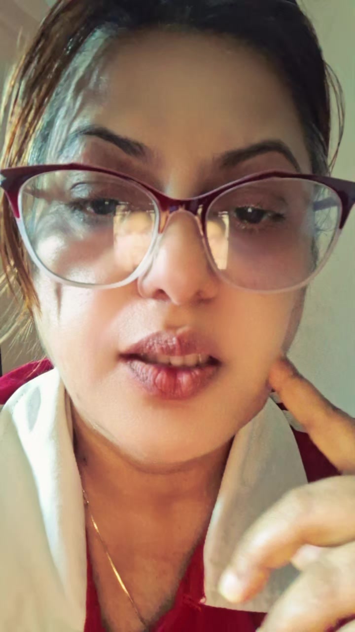 @मीना ढकाल