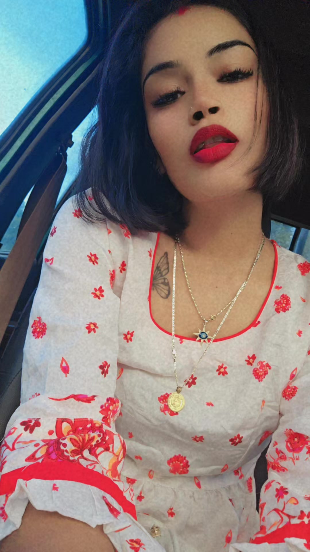 @🧿ClaSsy AvNi😝
