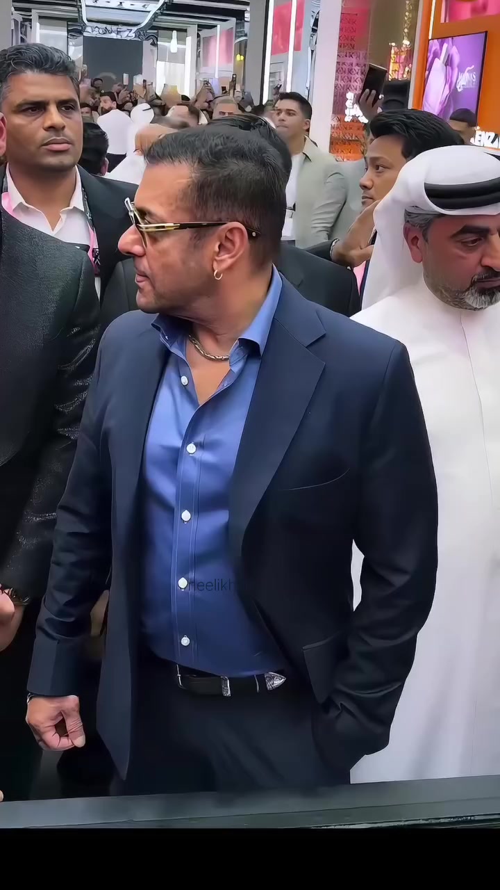 @neelikhan