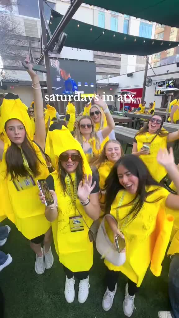 @The Banana Bar Crawl 🍌