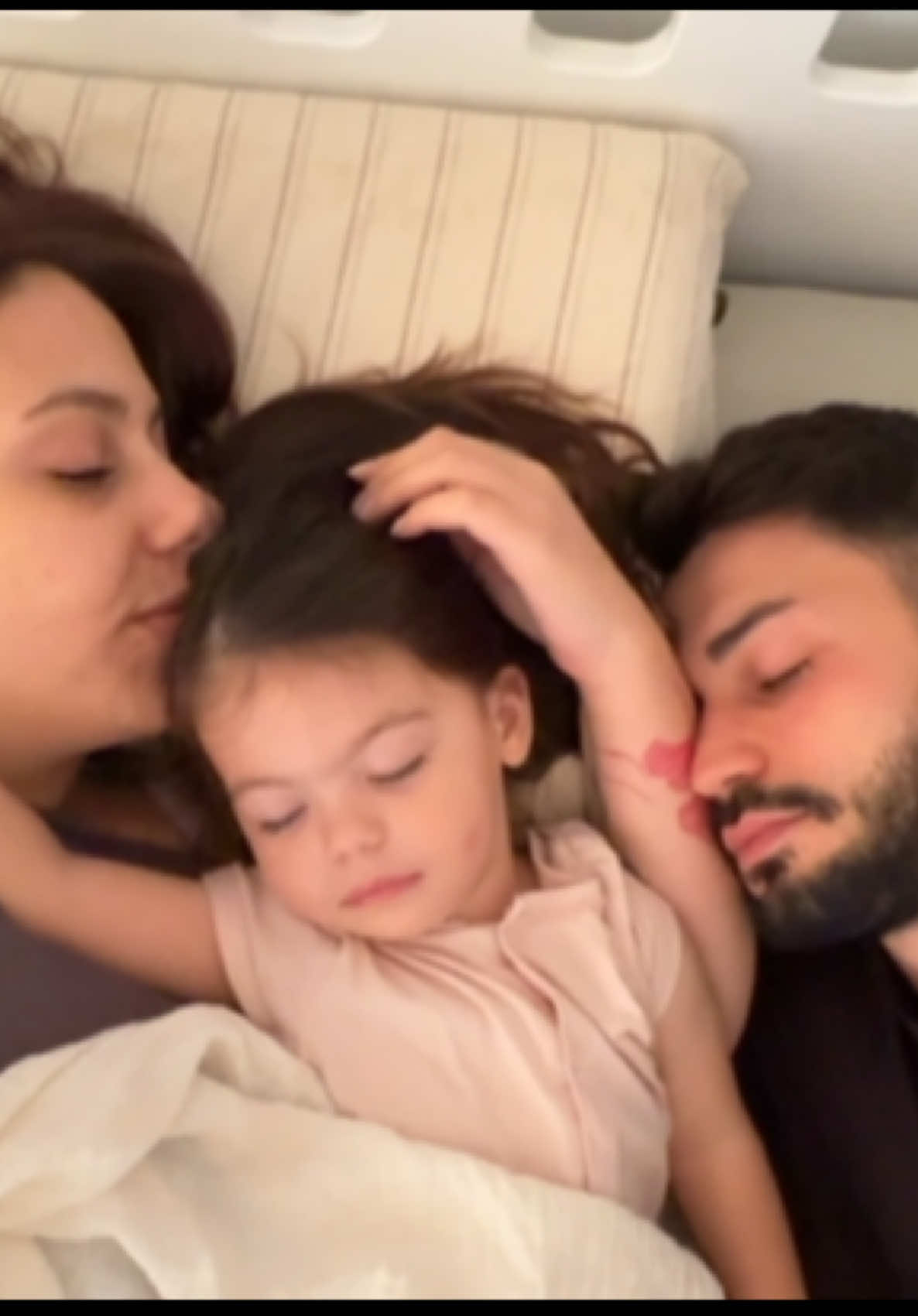 @Asena Murat ve Ada