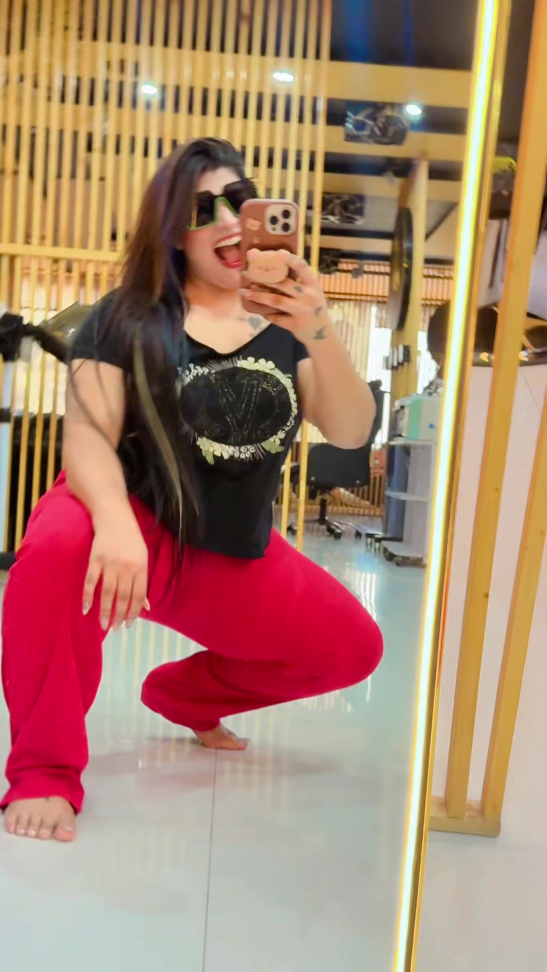 @Ayesha Butt