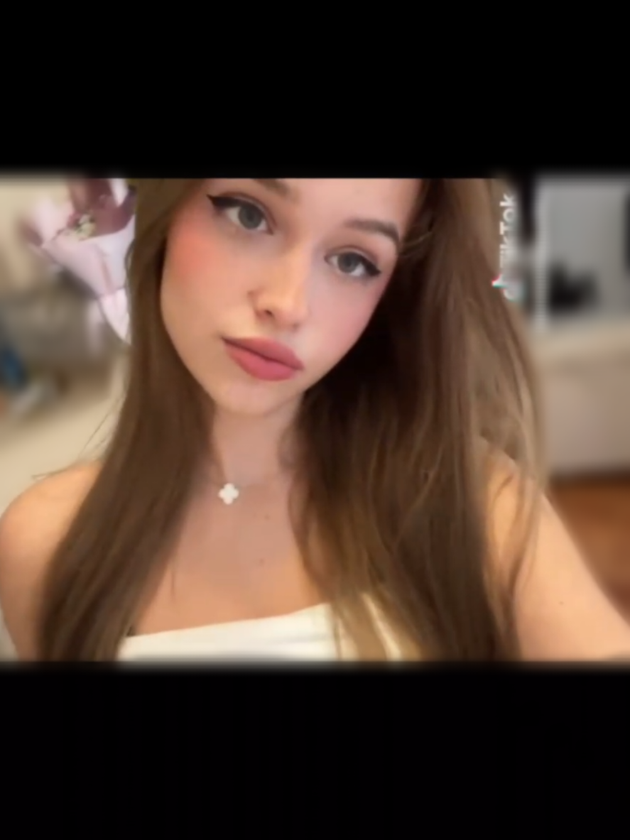 @AnnaWorld🍓