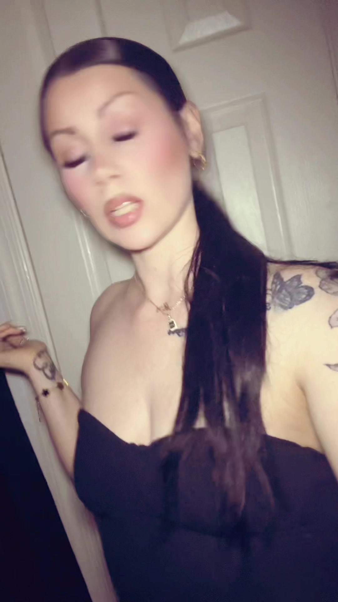 @Livy ๐ค