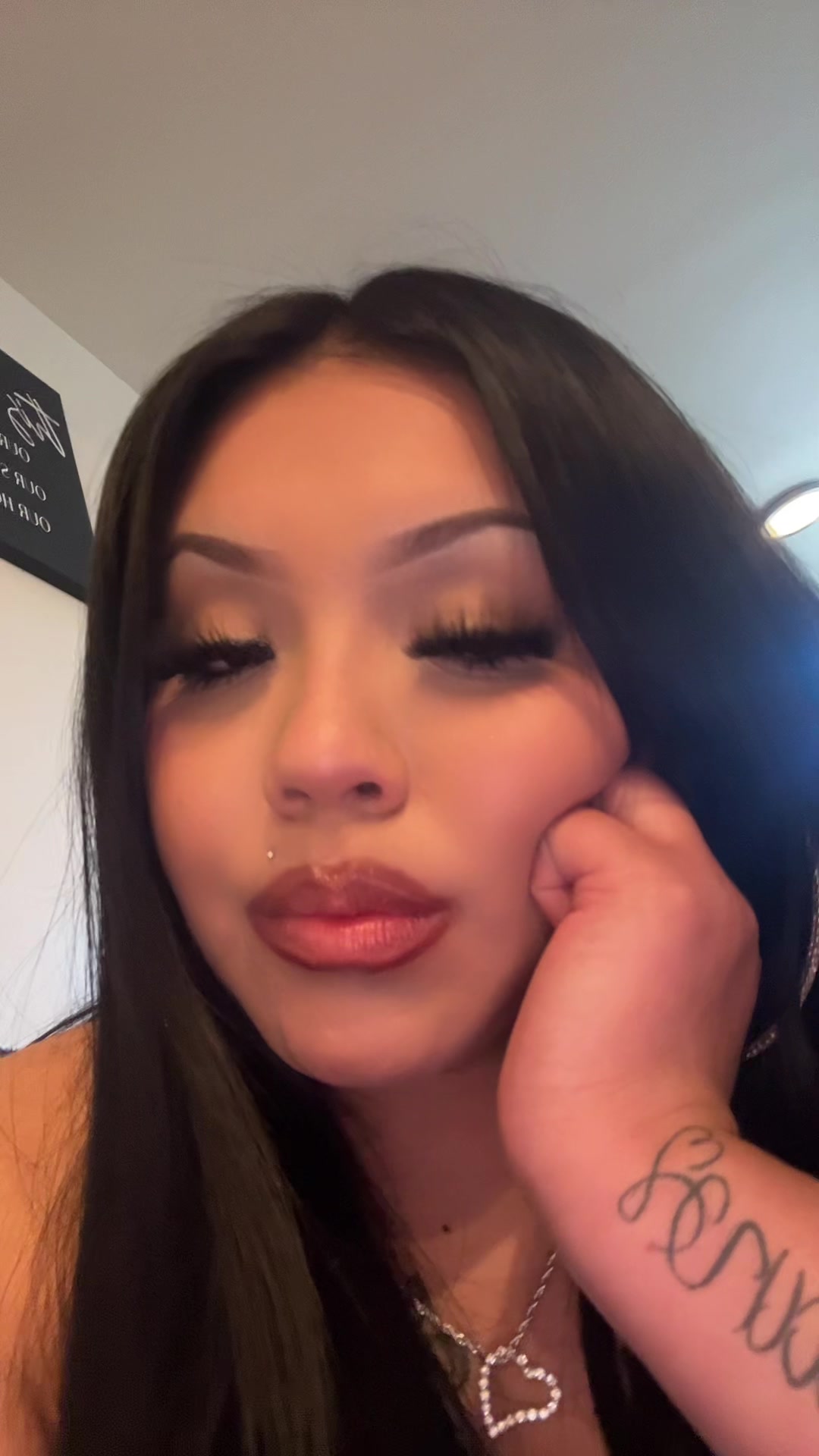 @Dess🍒