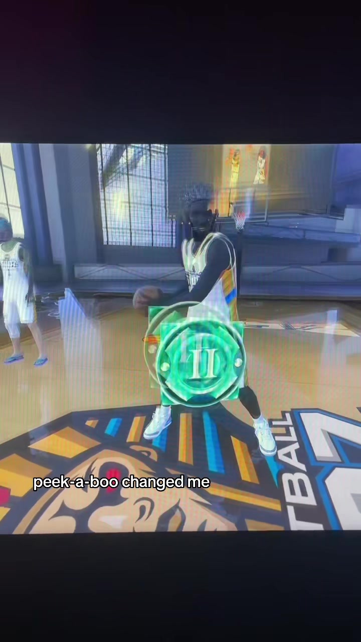 @⃟