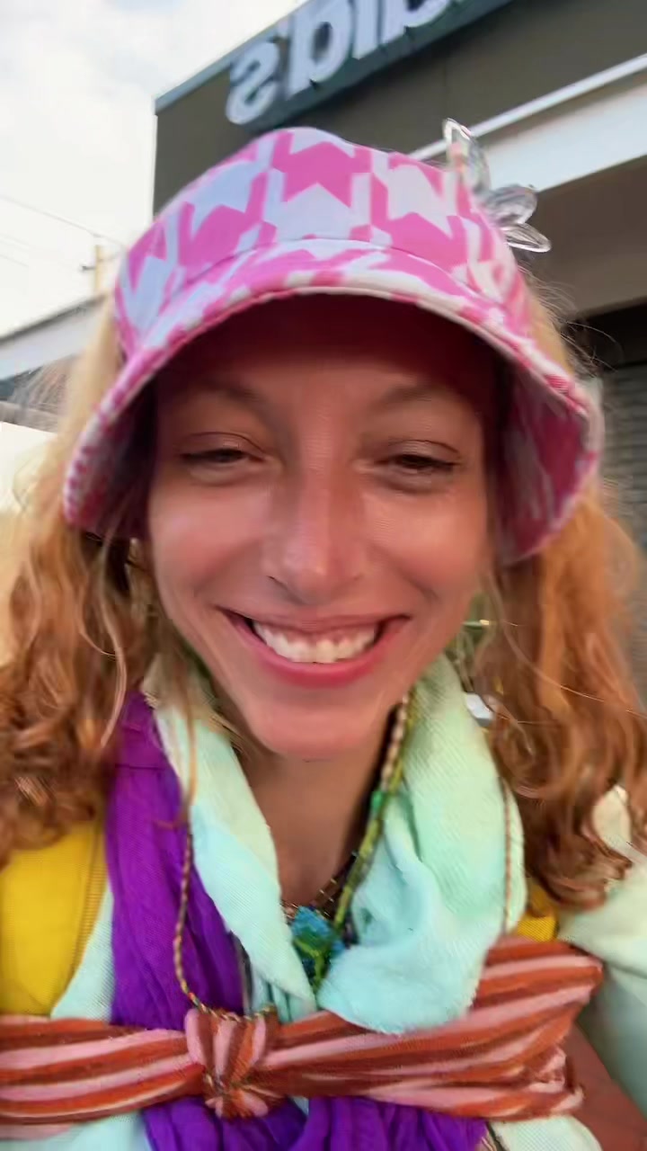 @lindsaystȳles