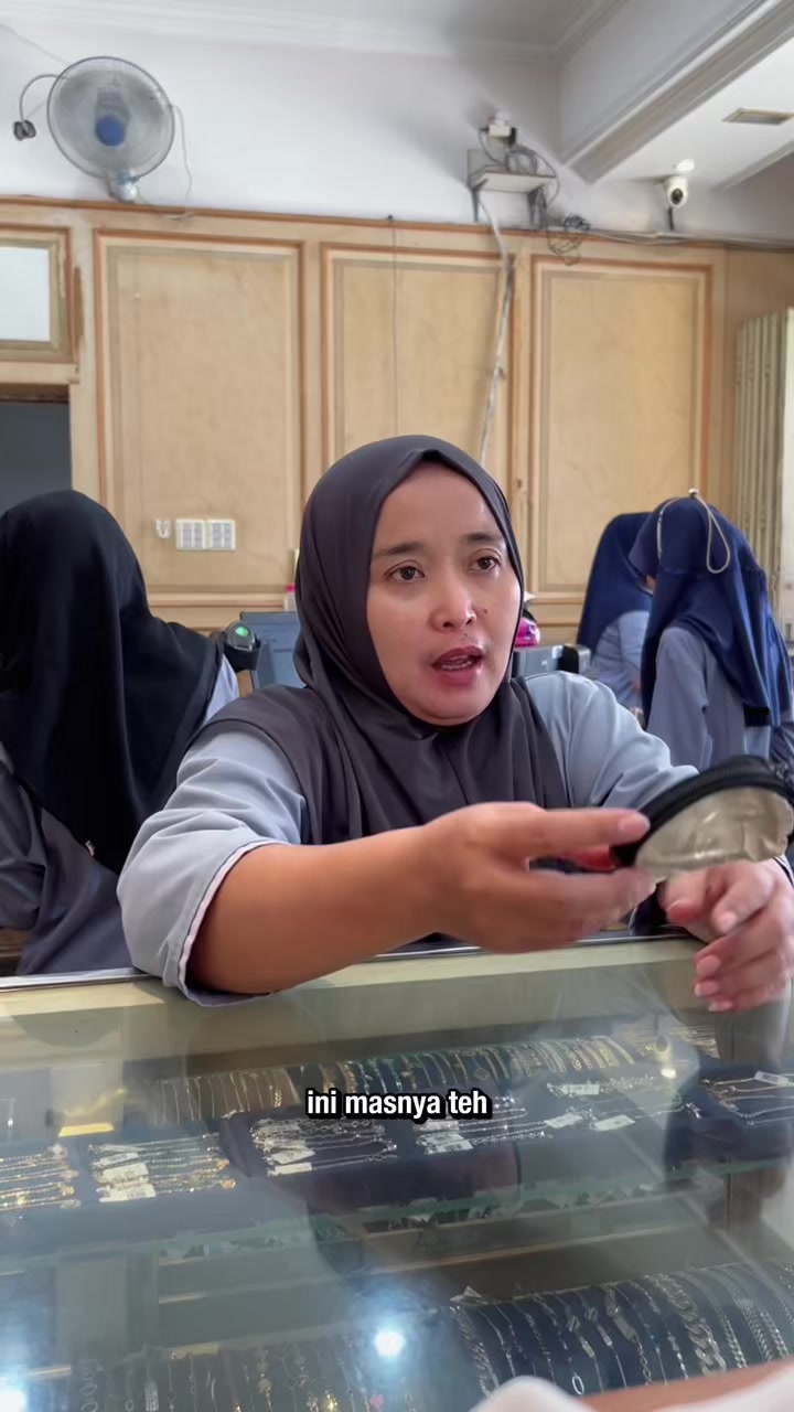 @Toko Emas Pelangi