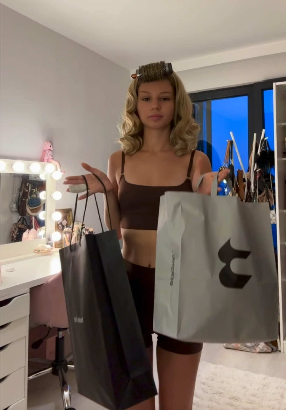 @Sumru &Ouml;zden