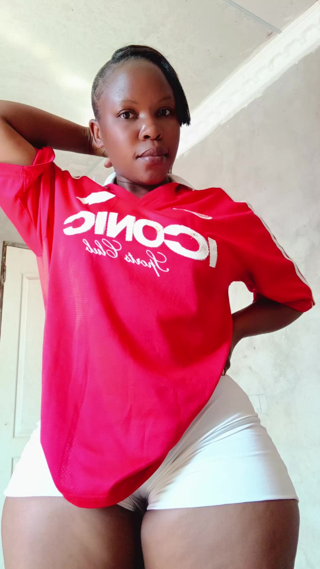 @Nikiwe.