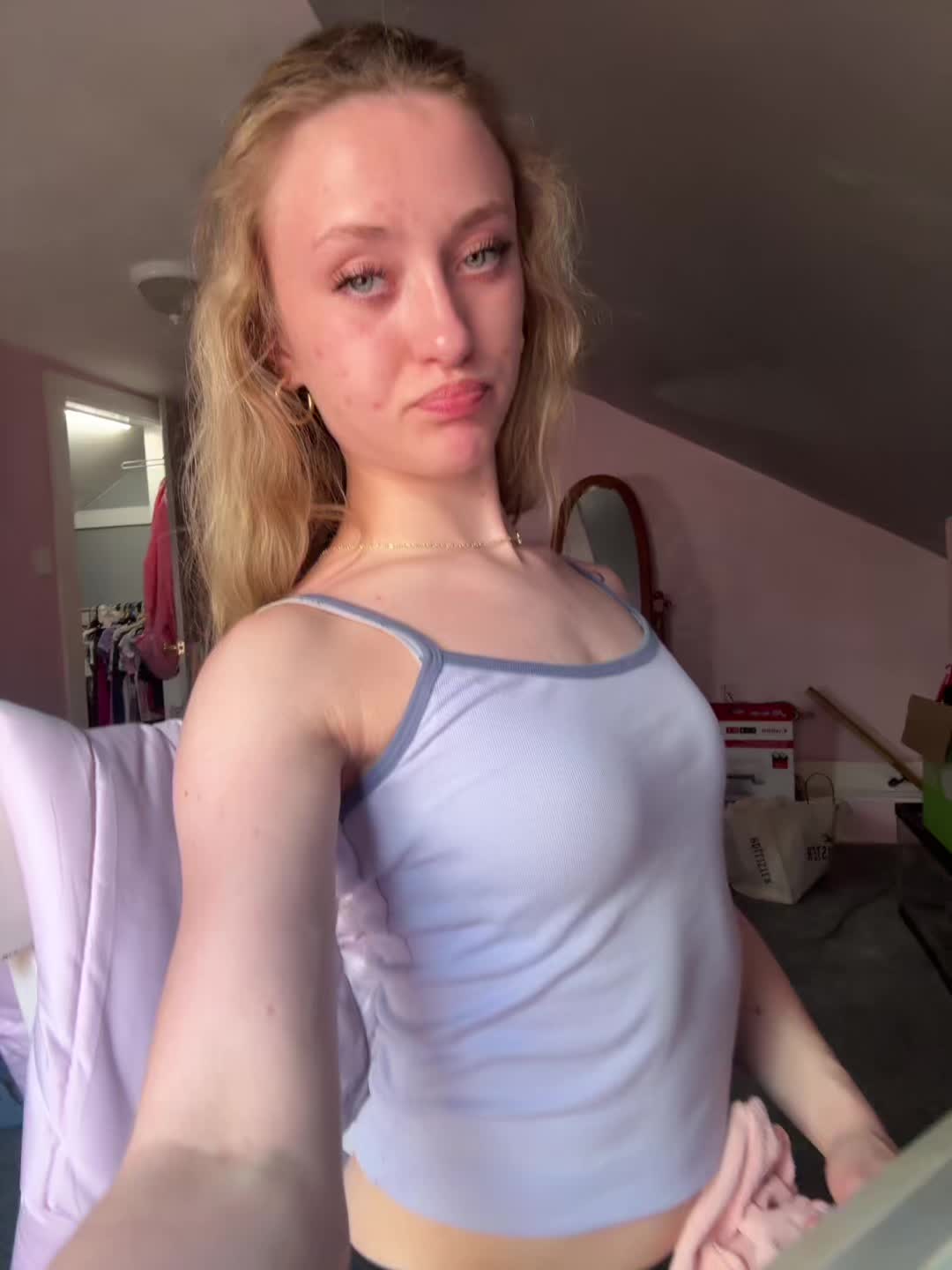@Ava🩷