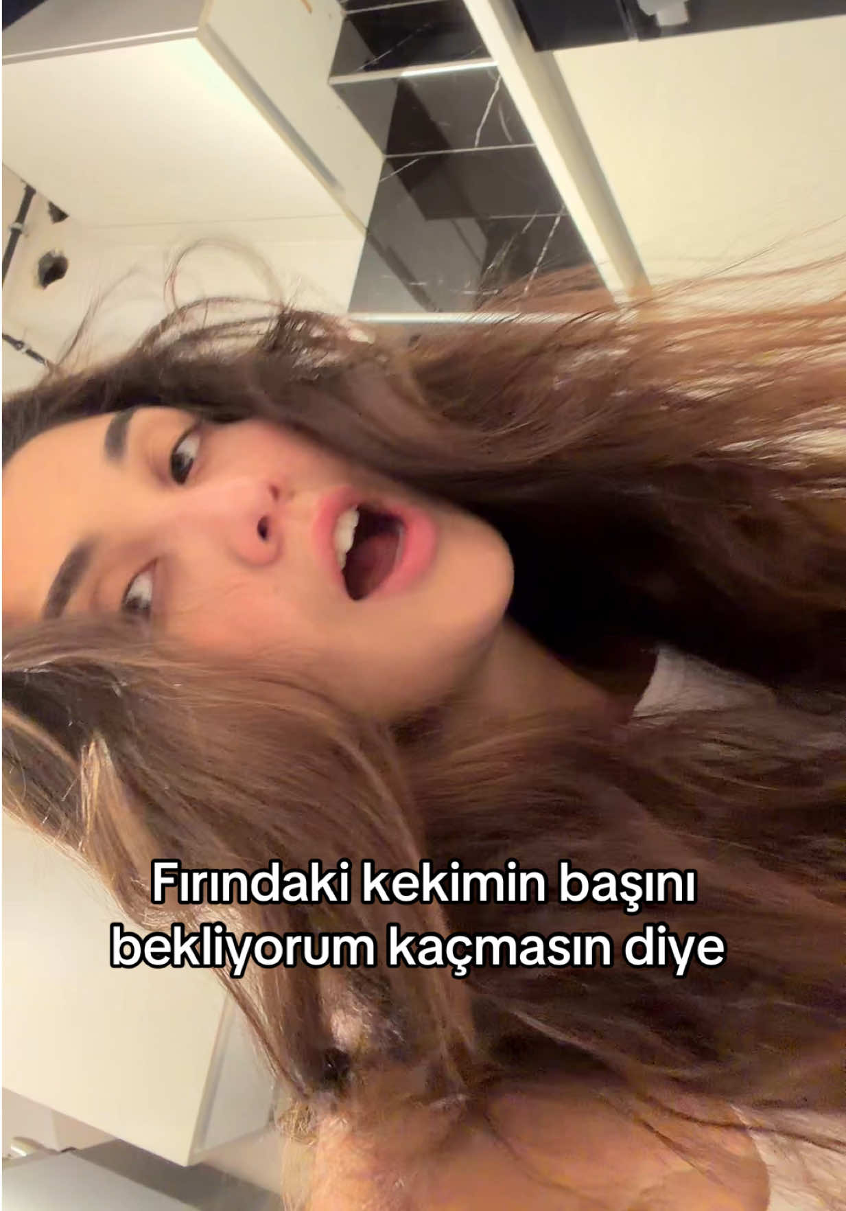 @&Ouml;zge Can