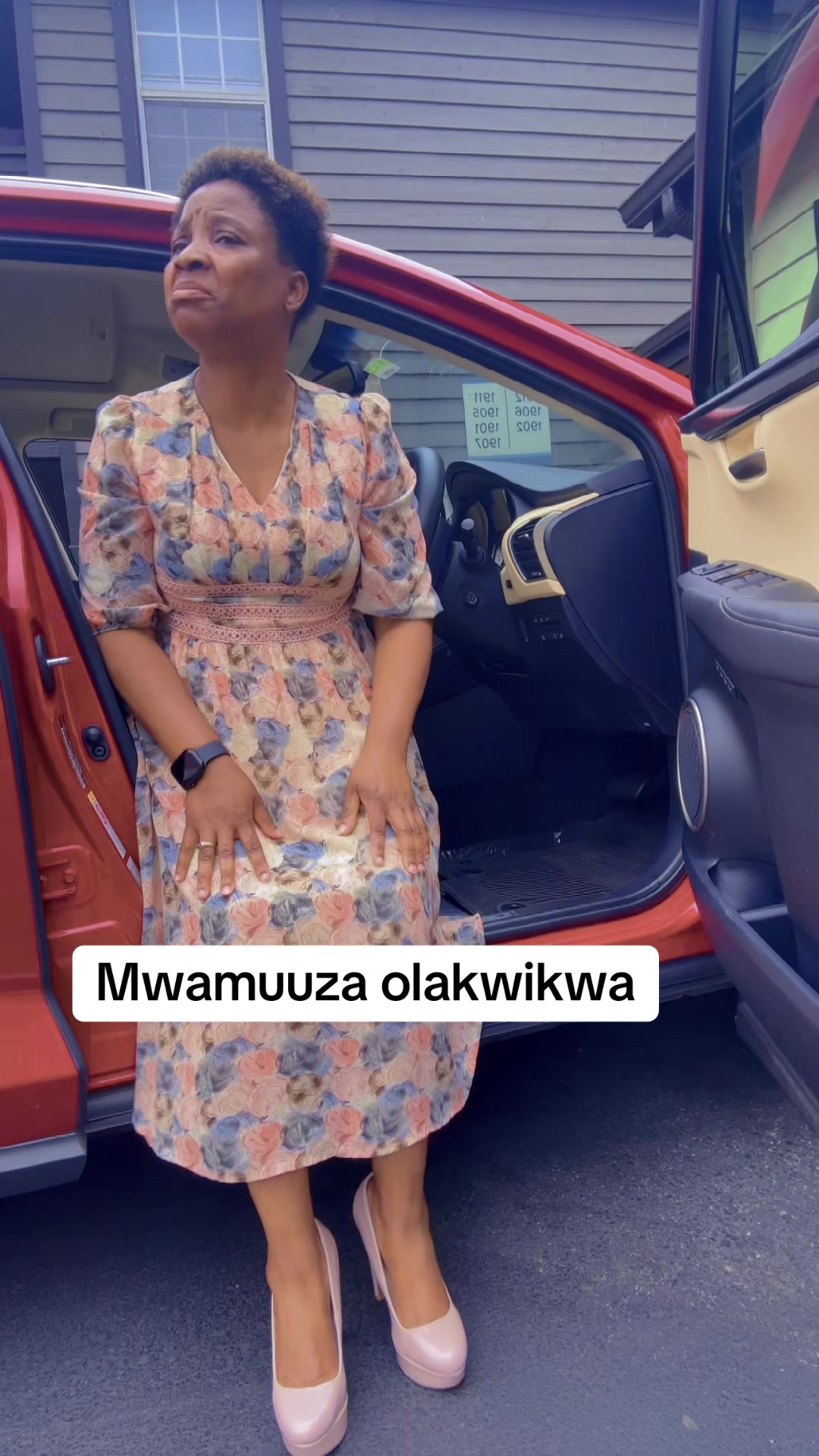 @Abwezi Mwandiona?