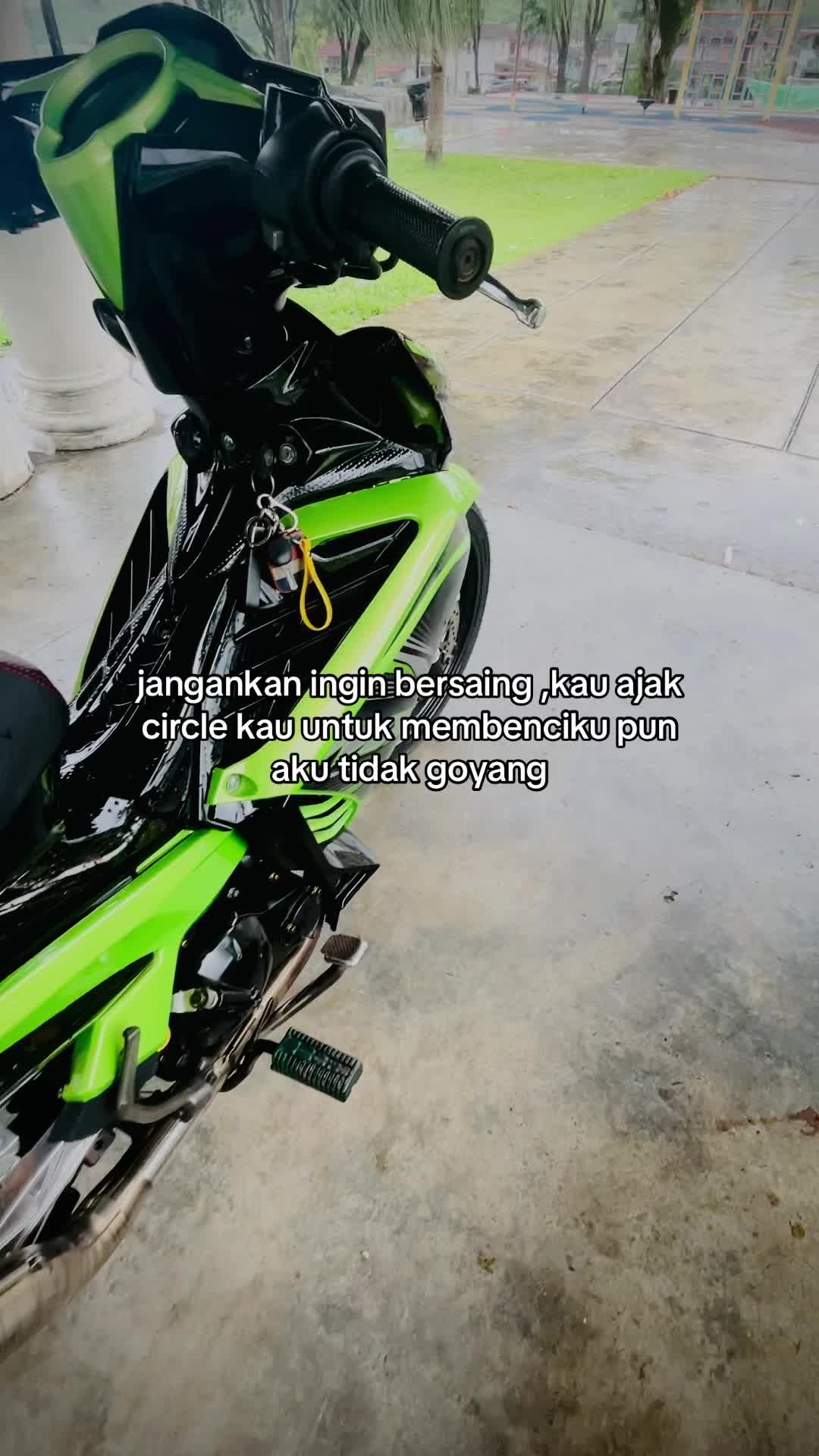 @+011