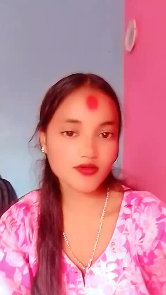 @smiling queen 50