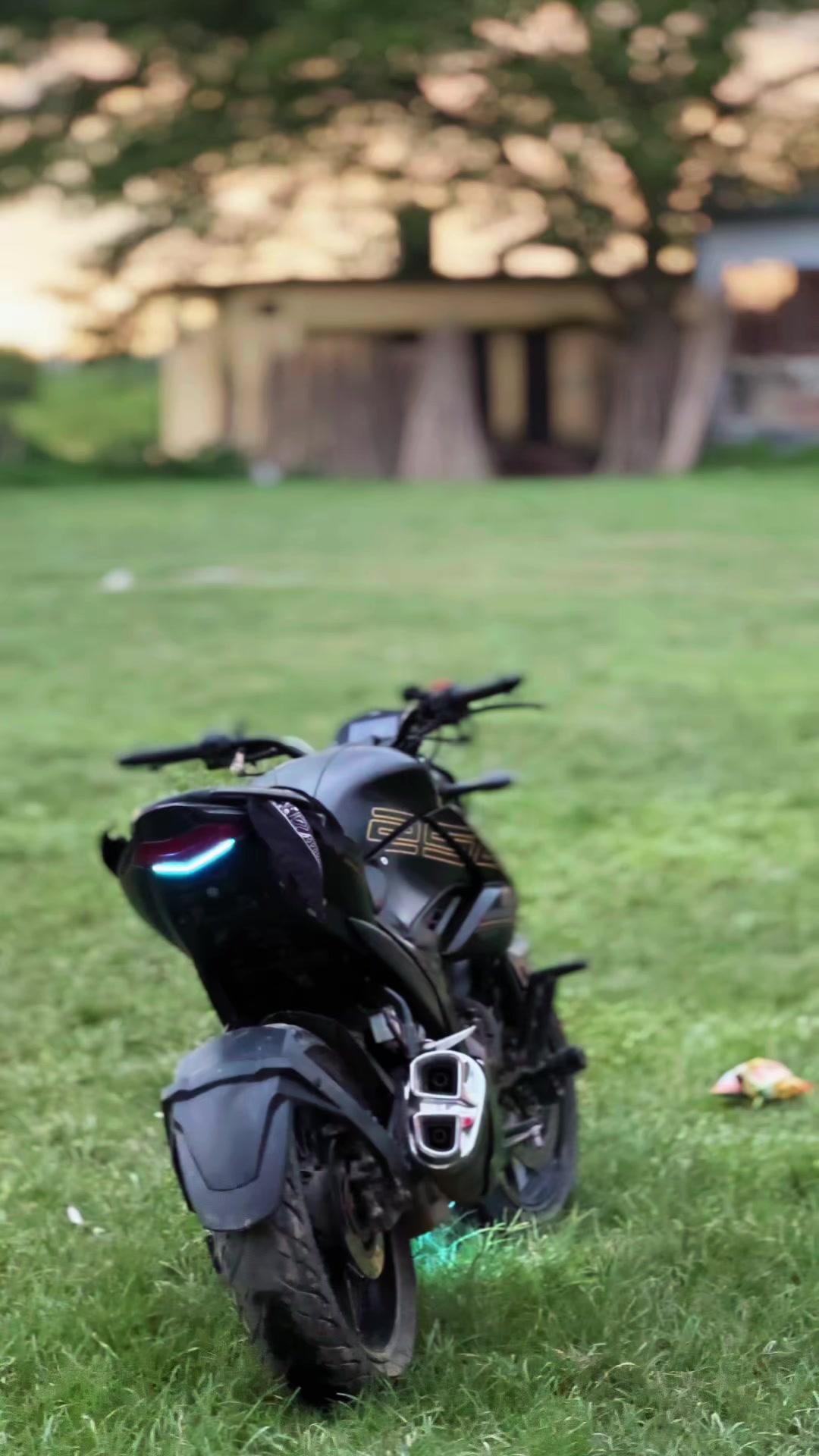 @ROHAN🌪️