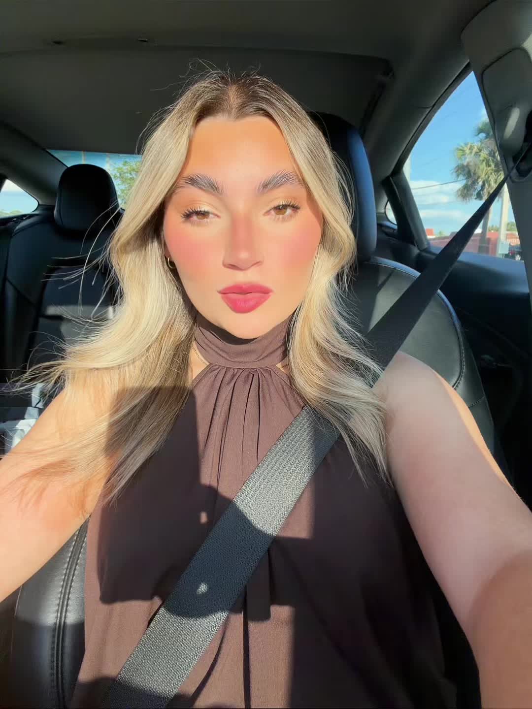 @lizaaraujo