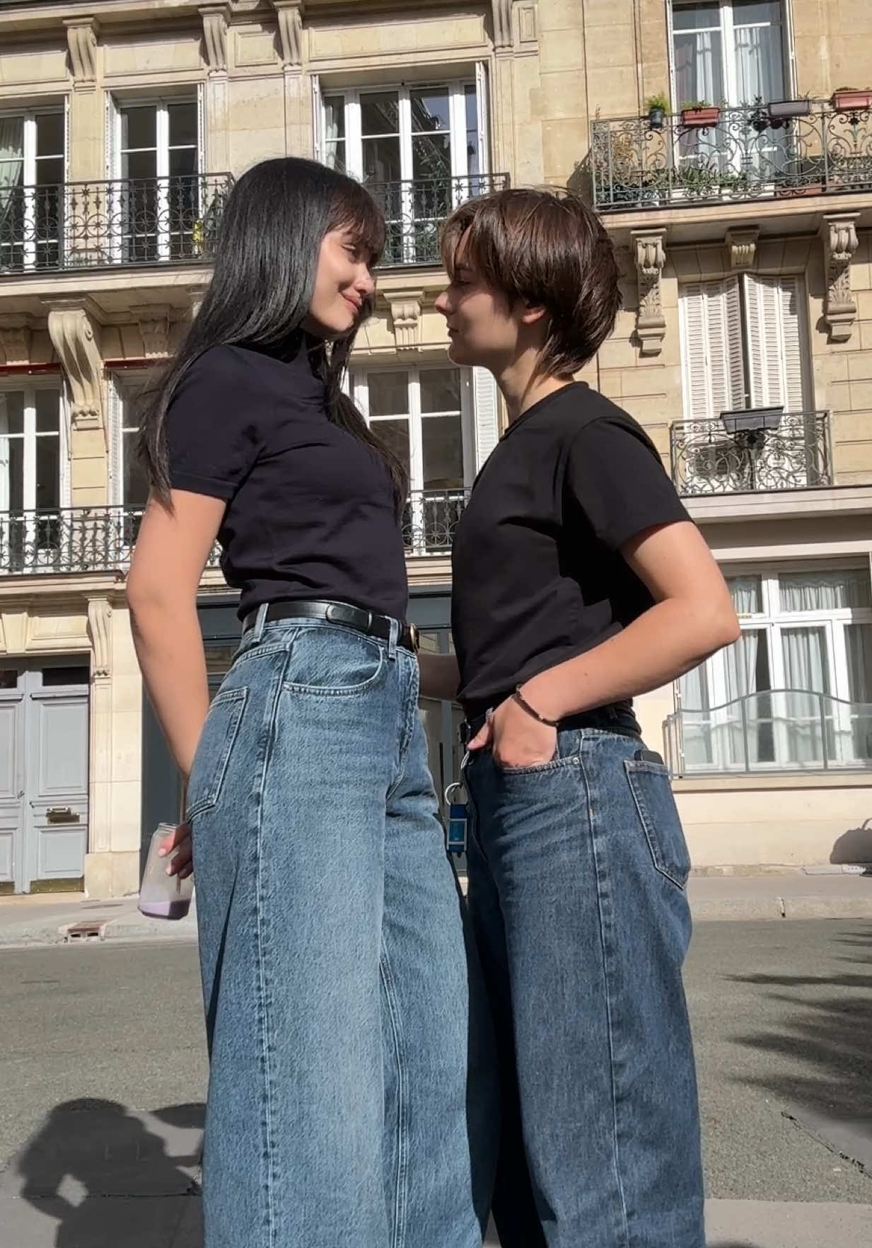 @𝑁𝑖𝑛𝑒𝑙𝑙𝑒.
