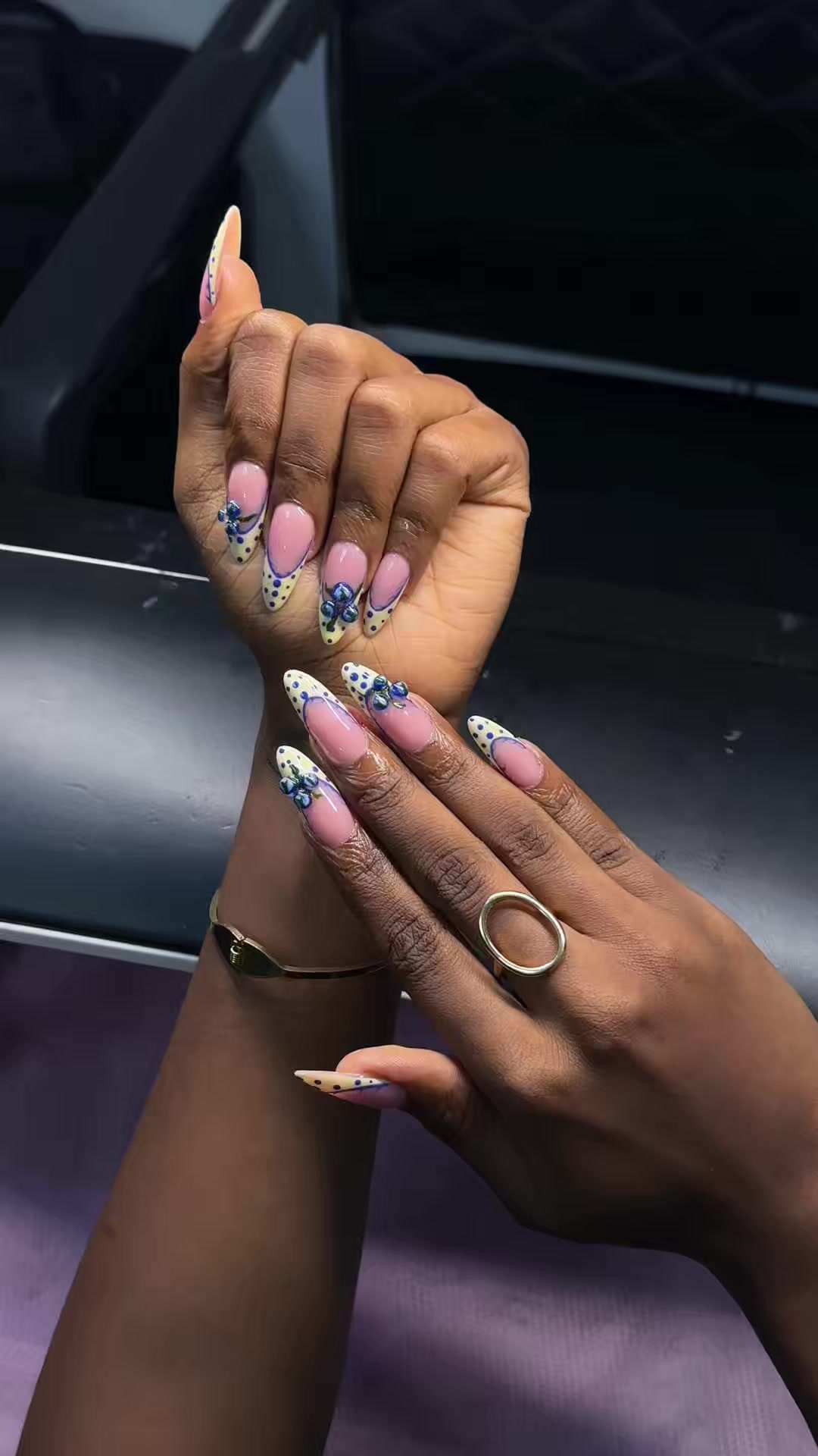 @glitznails__