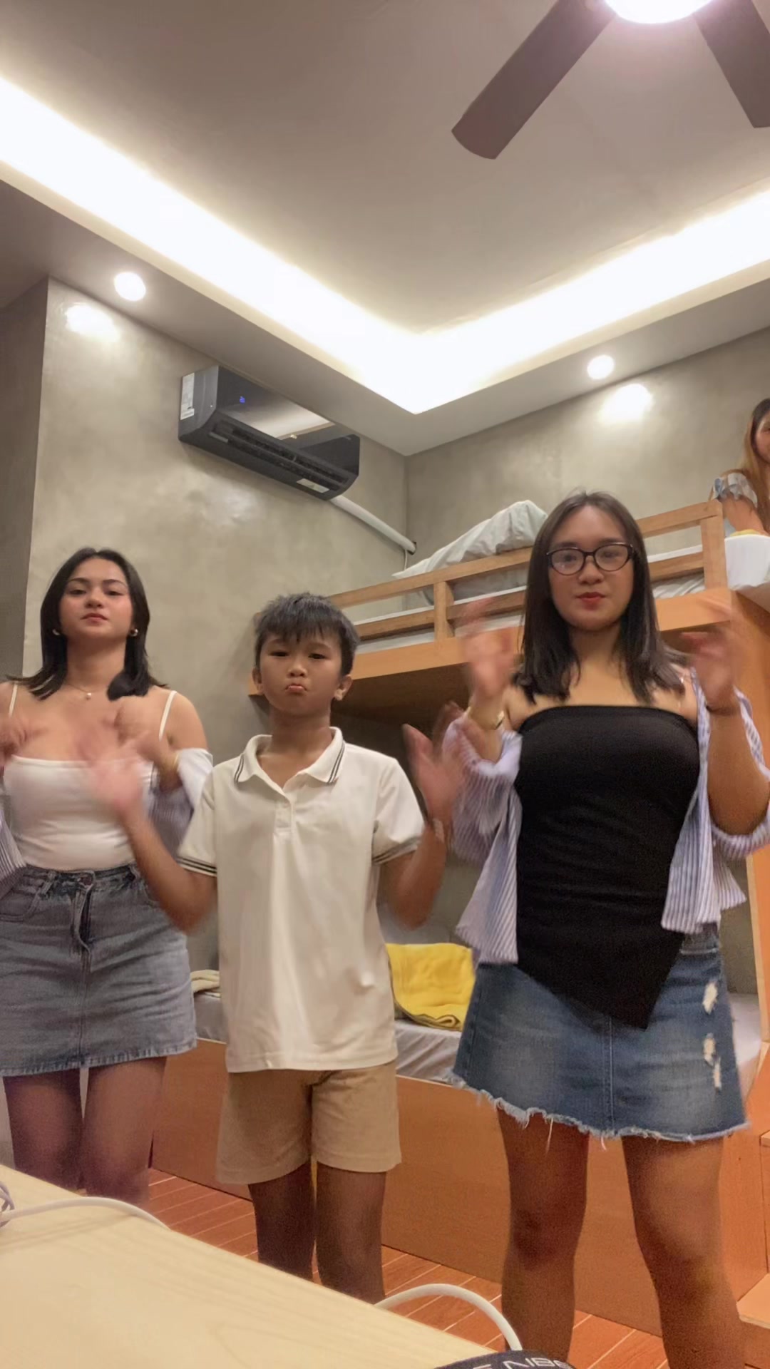 @Ara