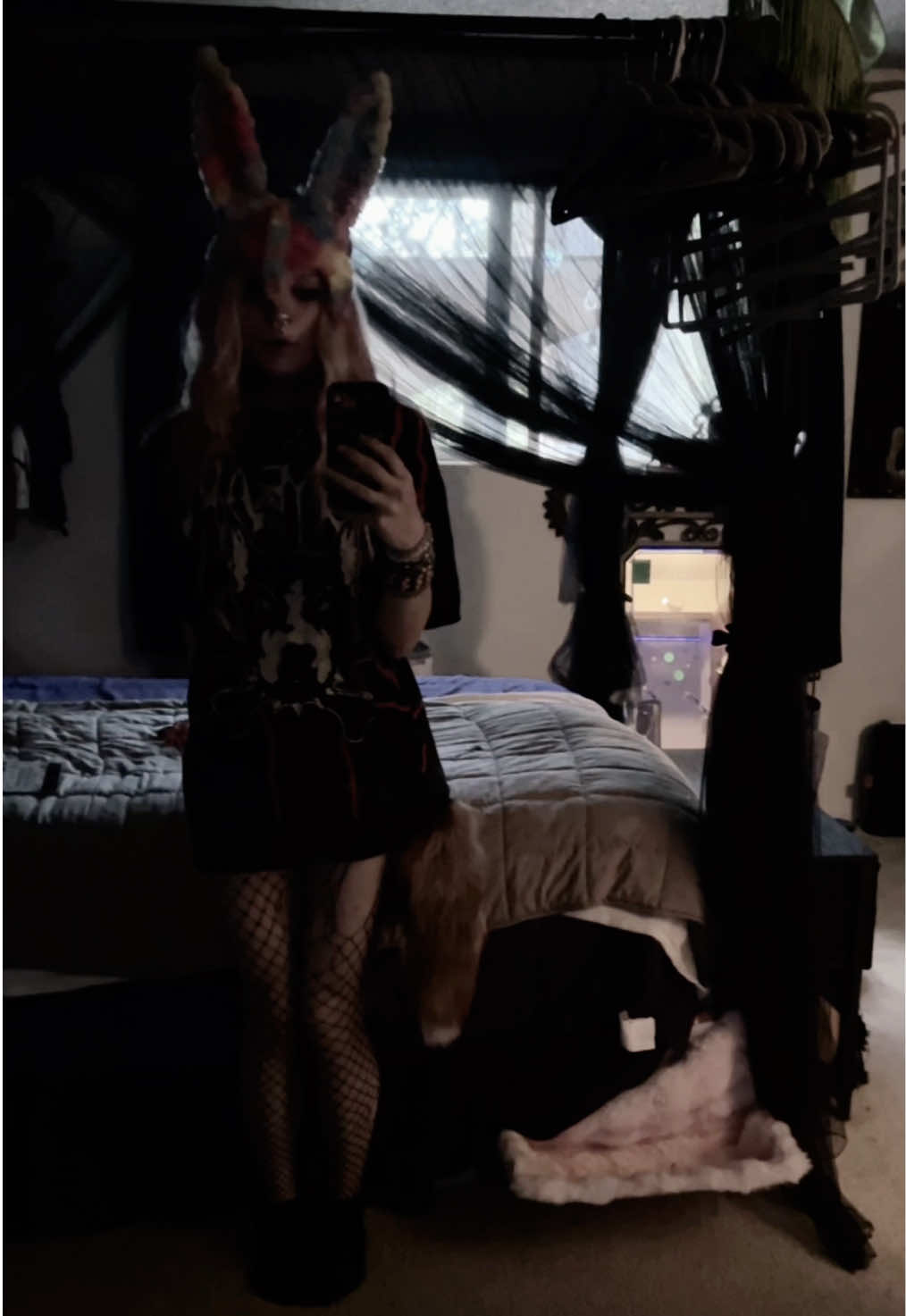 @bee >.<