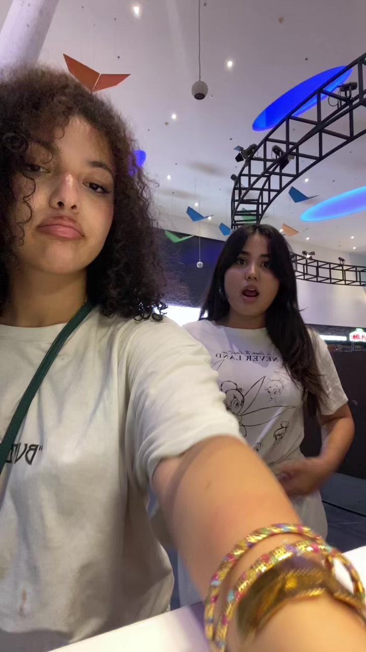 @Khxoxo