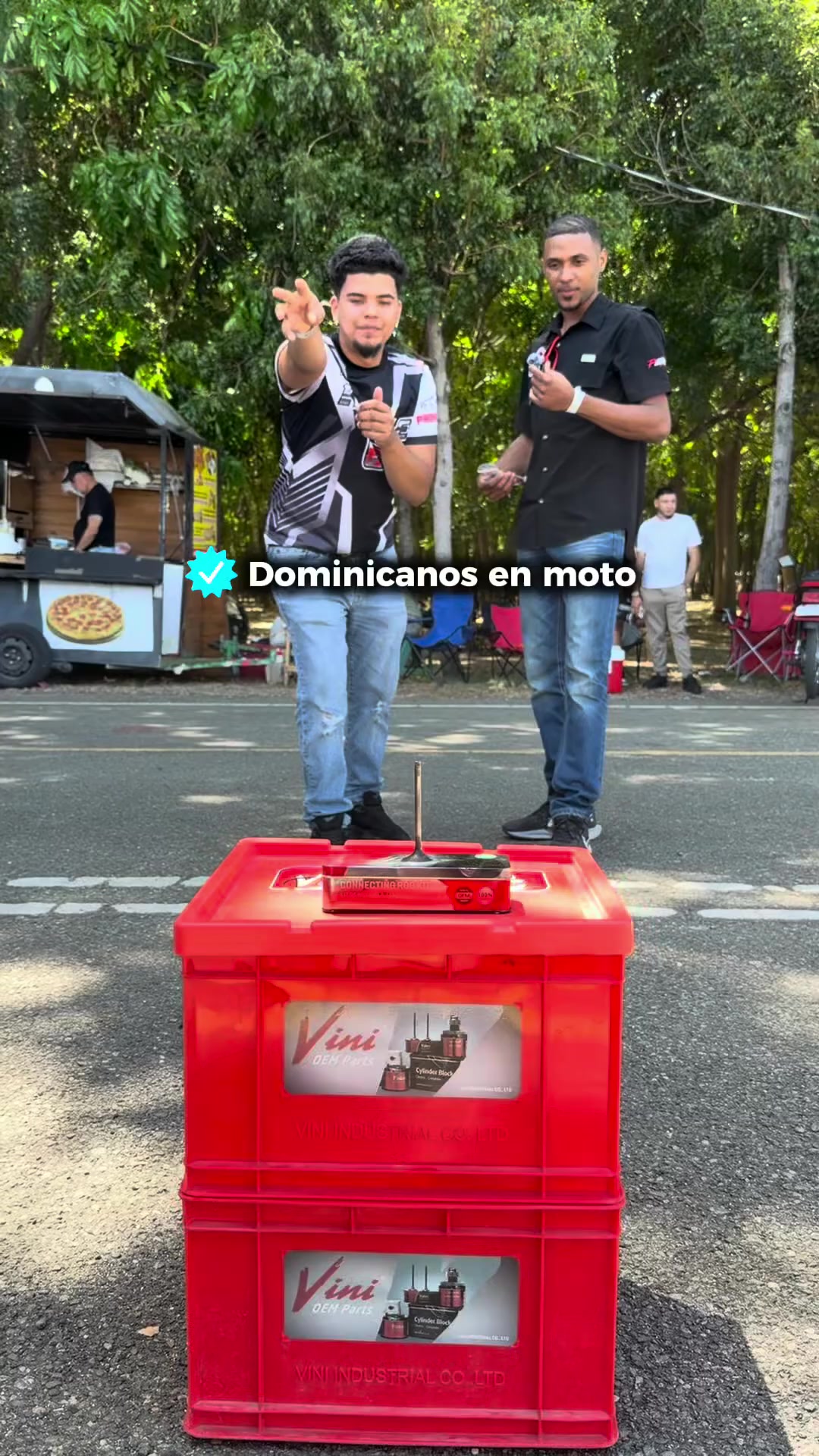 @Dominicanos en moto.