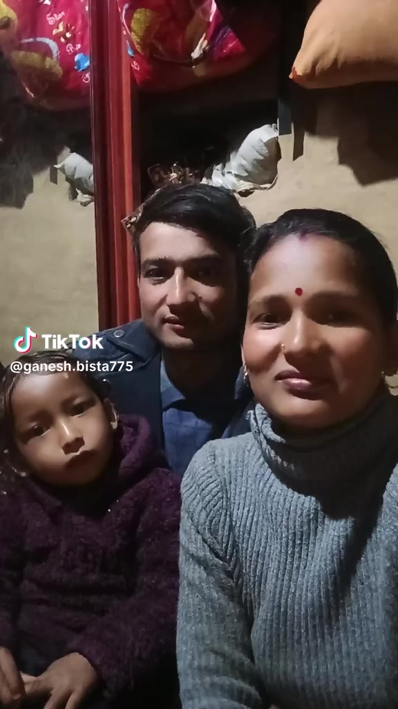 @एक्लि बुहारी ❣️❣️