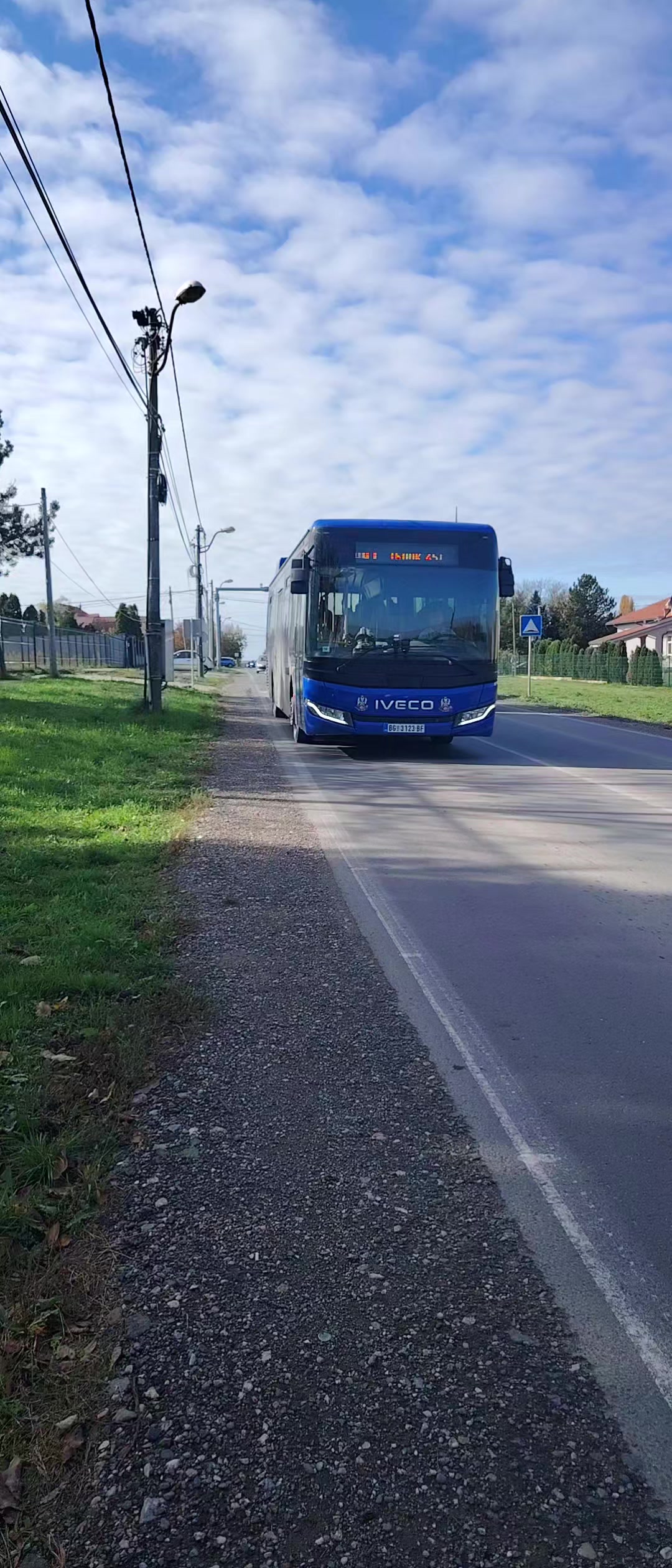 @Autobusi