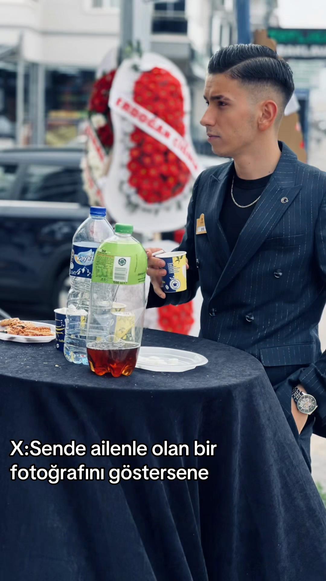 @𝐸.𝒦