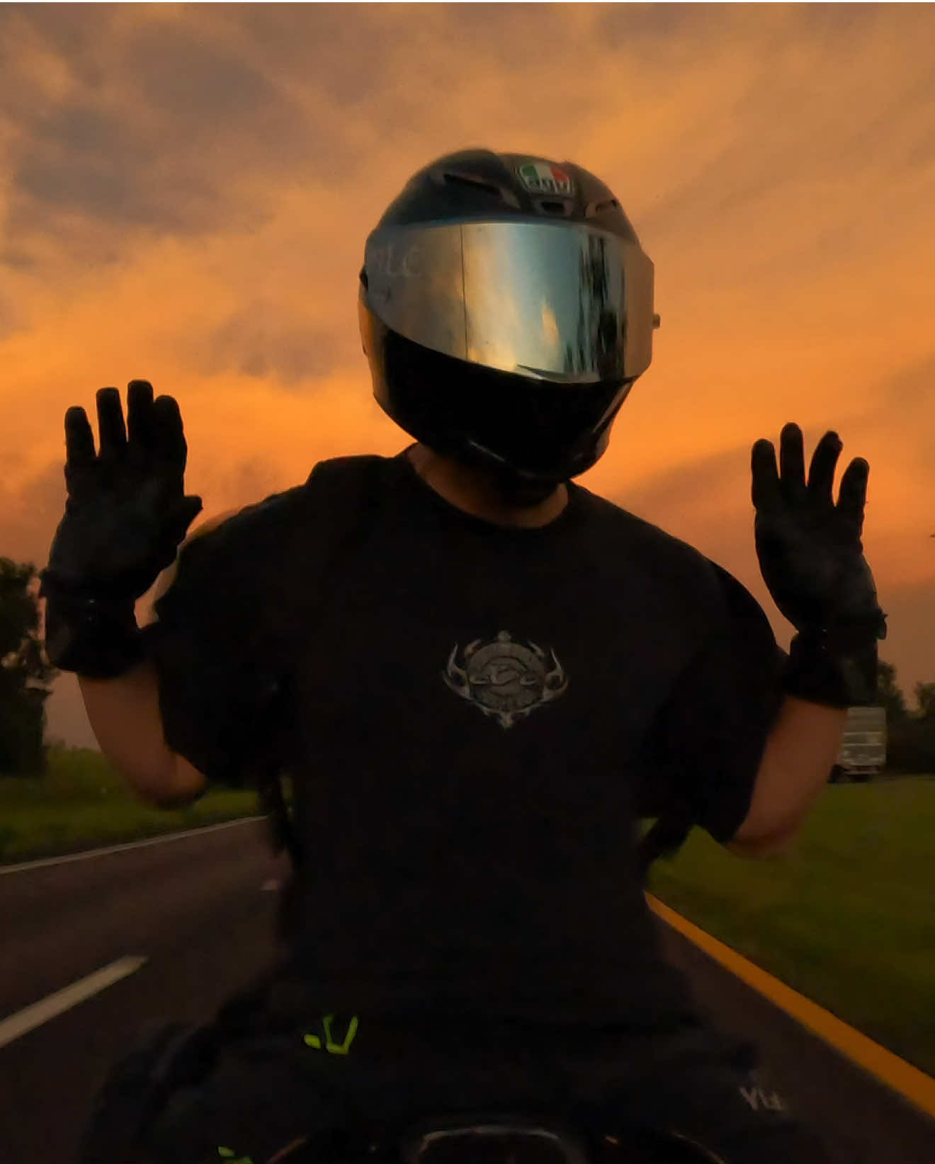 @shakymoto