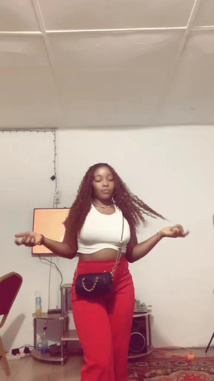 @victoiretoubene