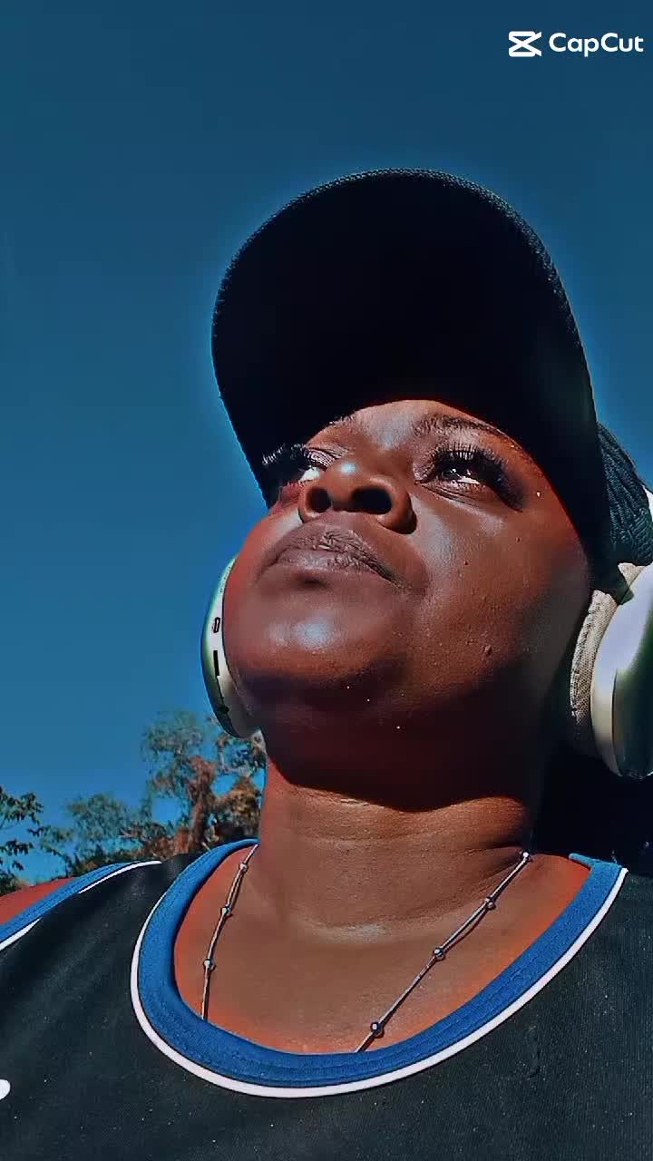 @crisnaiany almeida