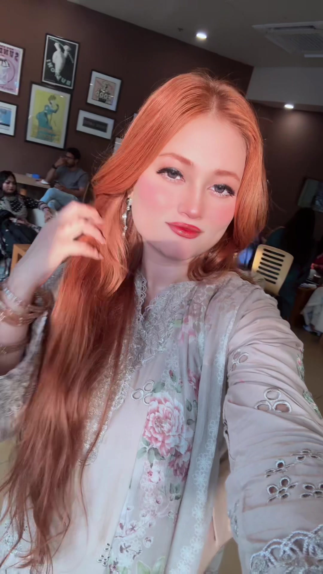 @Your Aesthetic Girl 🦢✨