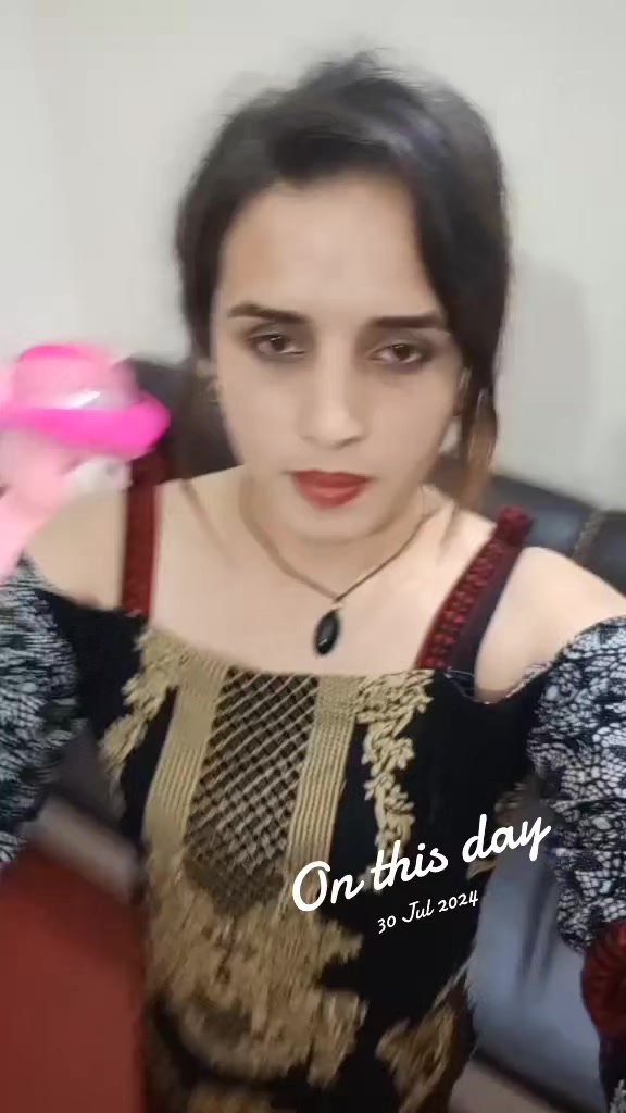 @chandni 💋❤️🍷