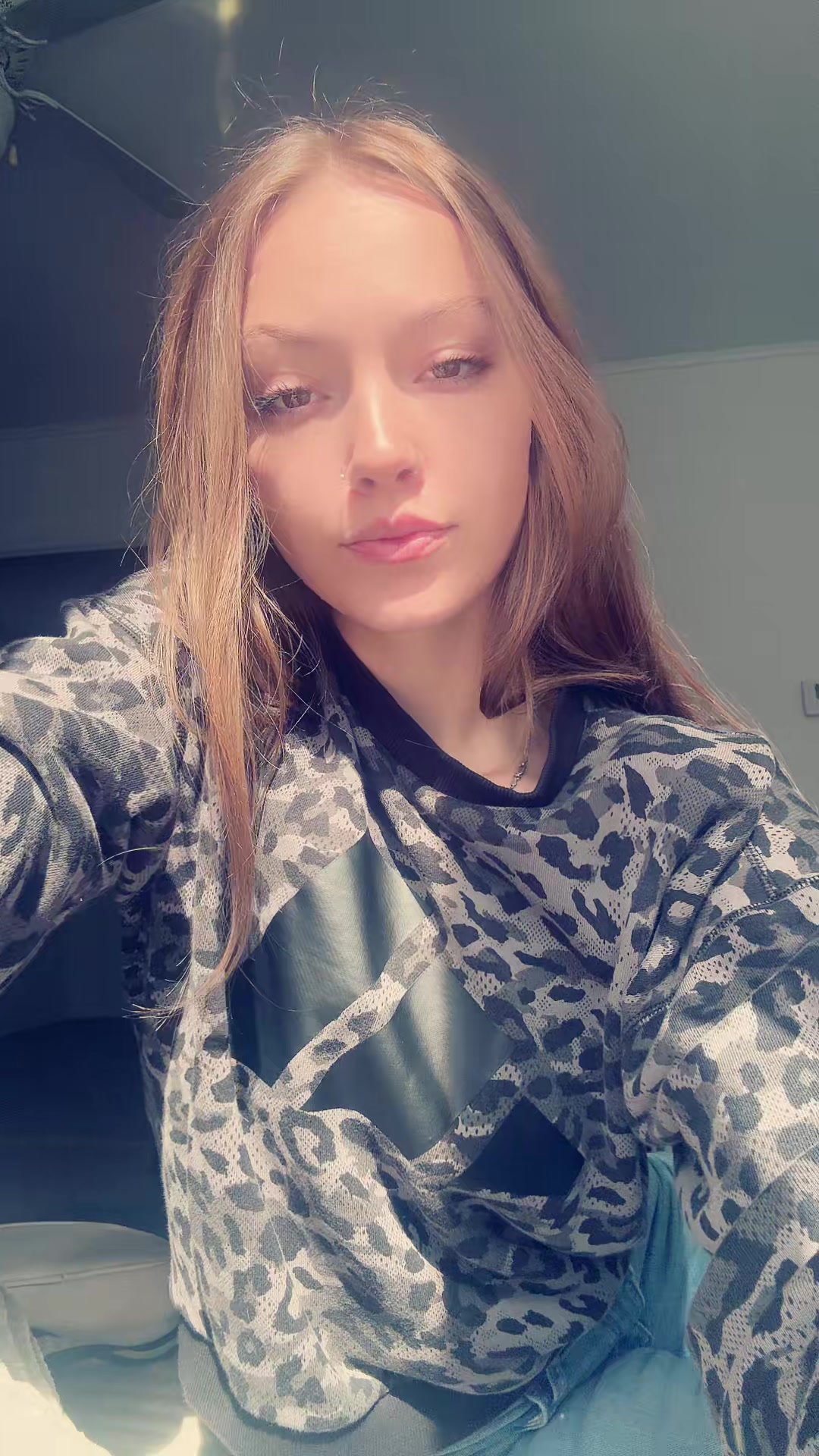 @Chloe