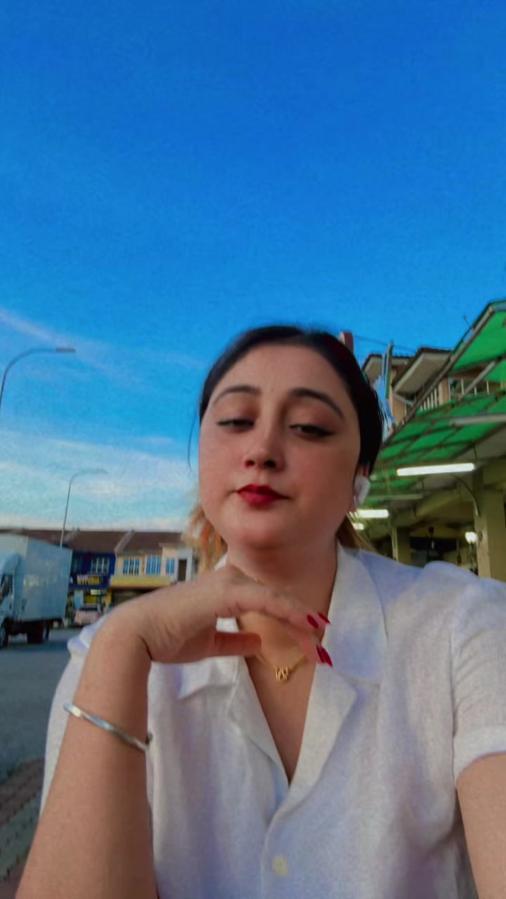 @Miss_Adhikari🦋