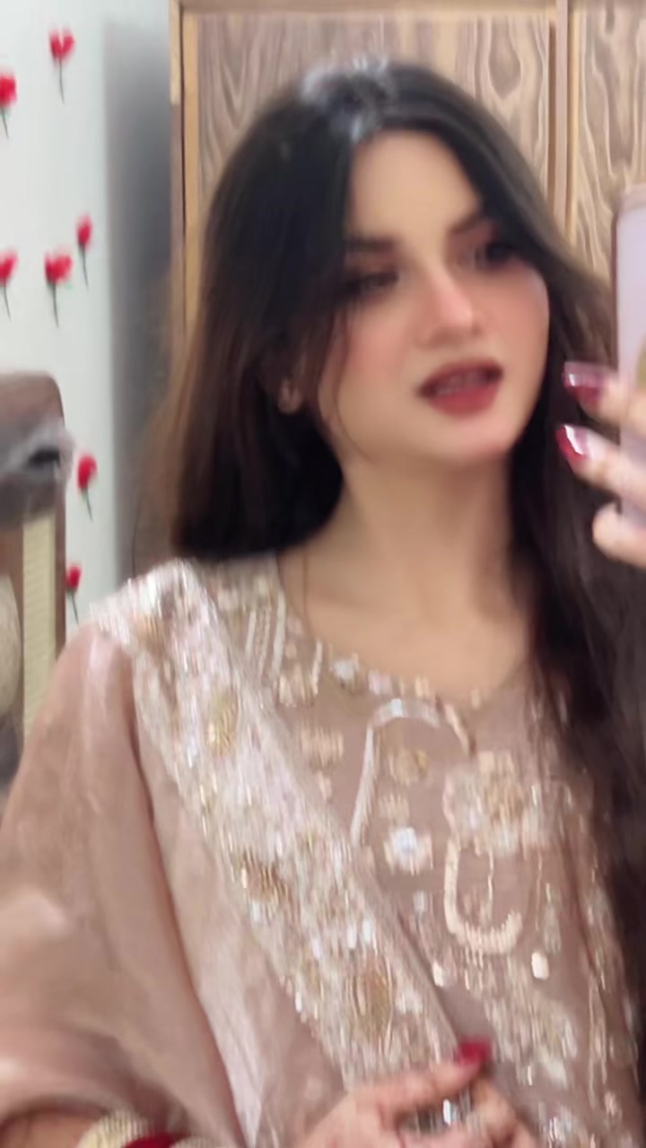 @Emaan🕊️✨