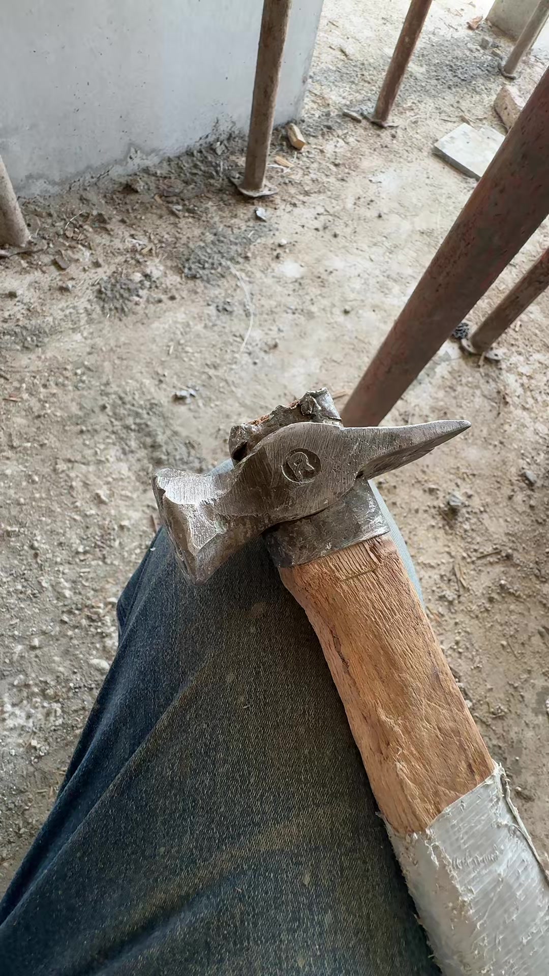 @المعلم أيمن طبنجة