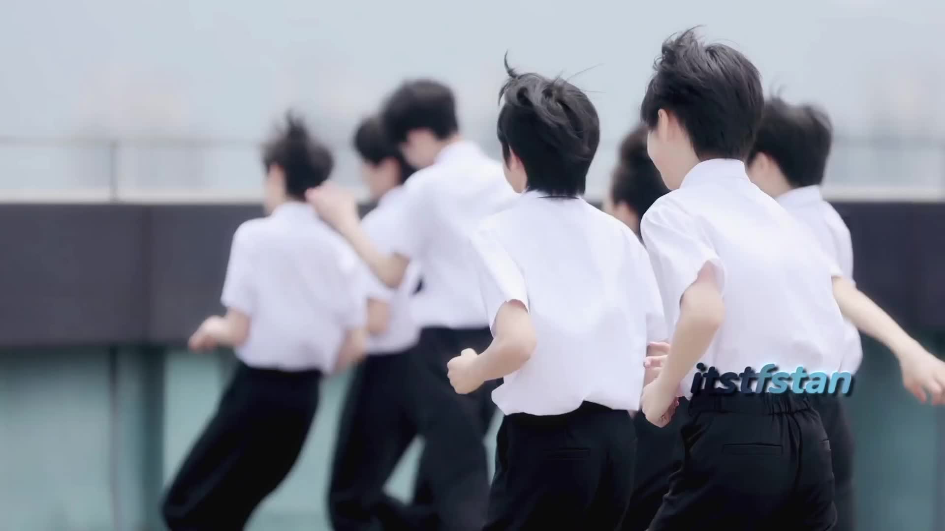 @𝓪𝓵𝔂𝓪𝓪𝓁𝓊𝓋𝓋_阿利亚✨