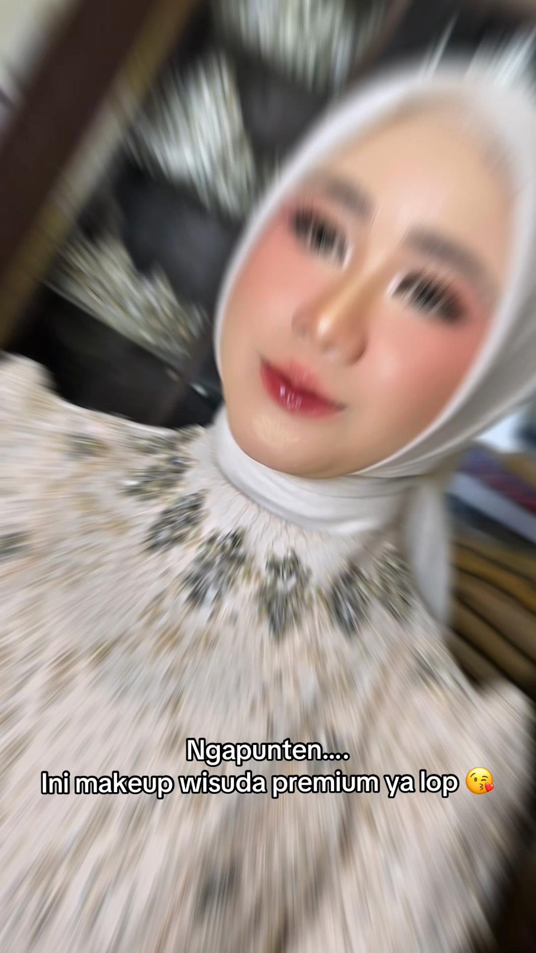 @HIEKMAA MAKE UP JEMBER